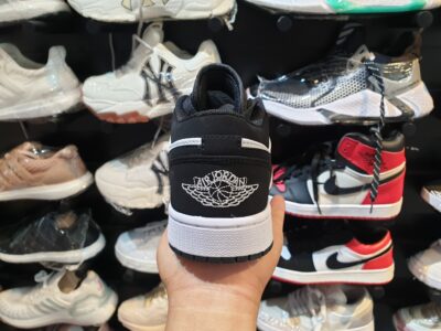 Sỉ giày Nike Air Jordan 1 Low Panda replica