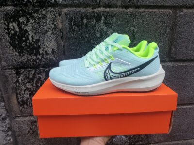Sỉ giày Nike Air Zoom Pegasus xanh dạ quang hàng replica