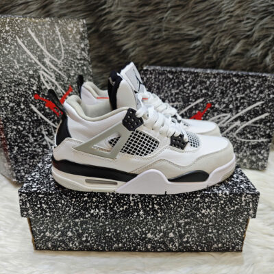 sỉ giày Nike Air Jordan 4 Retro Trắng Xám Đen replica